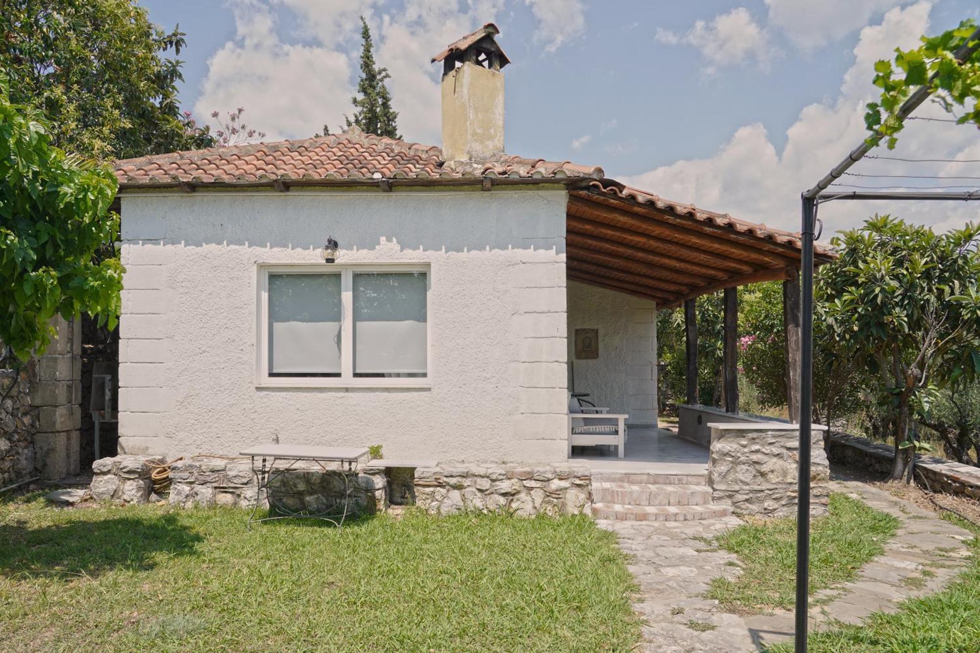 Polas Residencies Aparthotel Kalamata Esterno foto